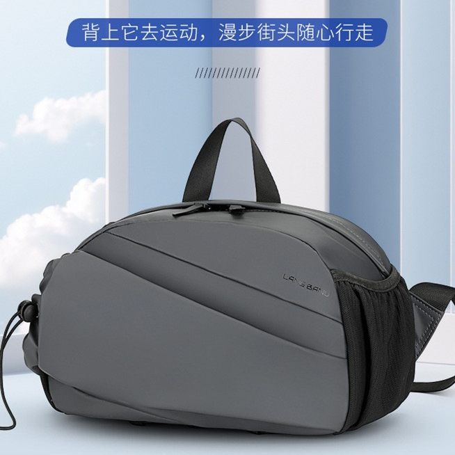 晓宙坊奥莱撤柜男士小包包斜挎包机车背包单肩包2026潮流骑行包a6