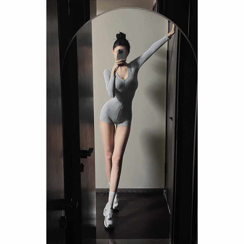 欧美纯欲辣妹风灰色连体裤短裤ins修身显瘦性感拉链V领长袖打底衫,女装/女士精品,连体衣/裤,淘宝优惠券,粉丝福利购,淘宝优惠卷