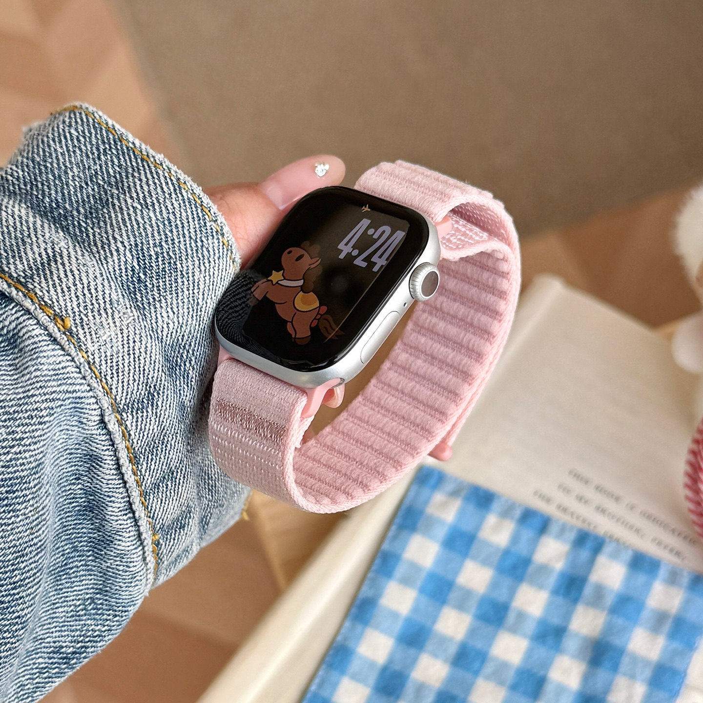 适用apple watch11苹果手表表带iwatchs10魔术贴S9编织可爱小马护腕S8新款ultra男士新款女款se3小众替换护腕