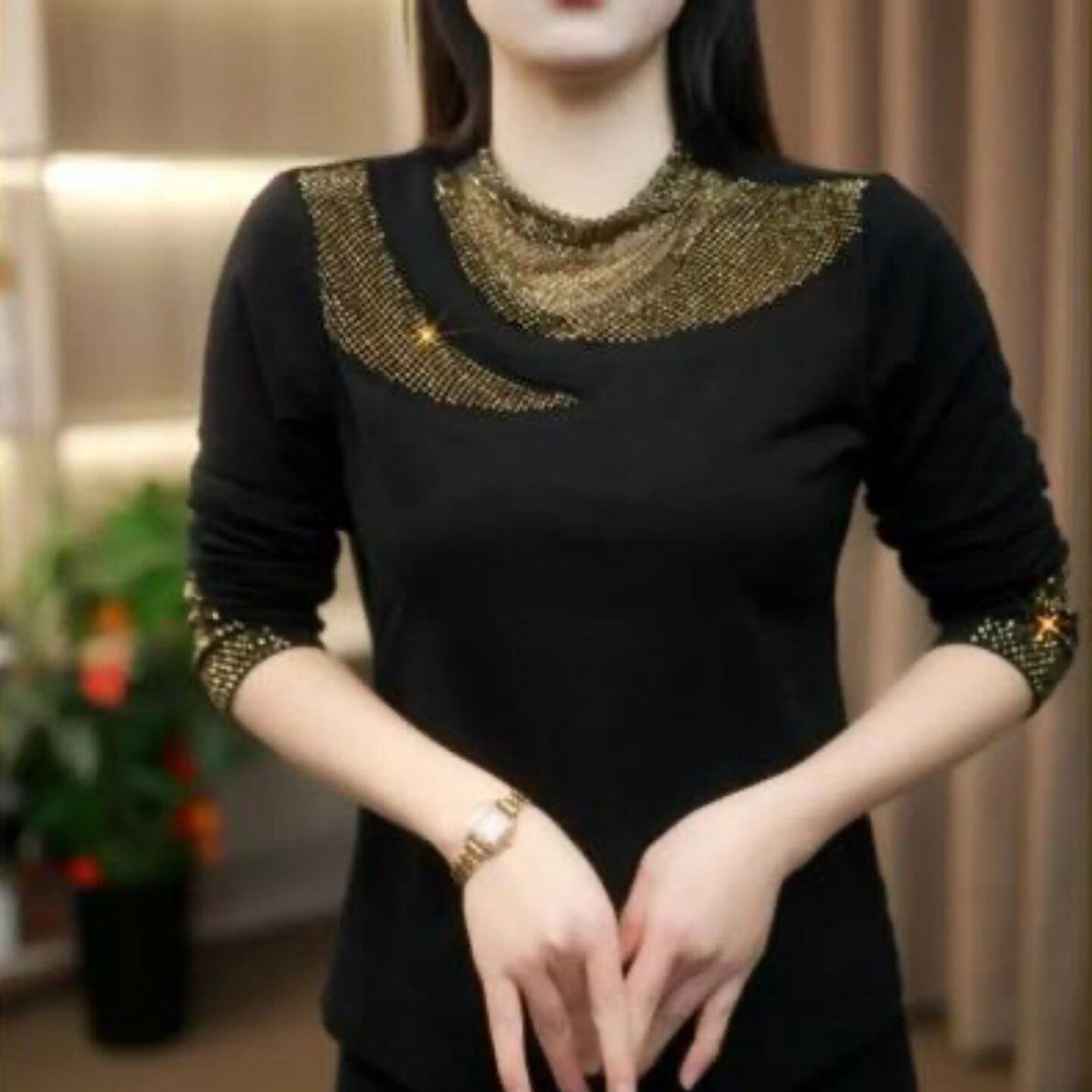 聚光点亮女装秋冬款镶钻洋气长袖T恤女士显瘦打底衫百搭减龄上a9