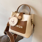 今年流行包包女士2025新款 高级感百搭大容量水桶包通勤手提包斜跨