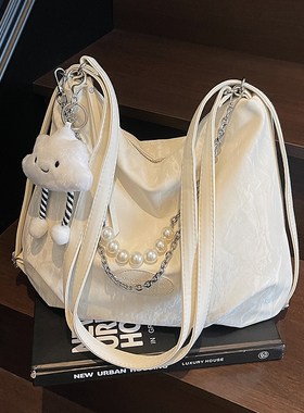 托特包包女式2026新款单肩轻奢小众高级感大容量日常通勤上班斜挎