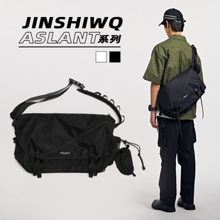 男士斜挎包大容量夏季潮工装包休闲运动机能单肩包大学生邮差包女