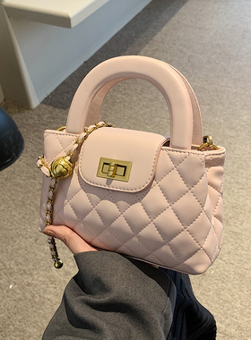 包包女款斜挎包女式春季新款手提包包轻奢小众高级感菱格法式粉色