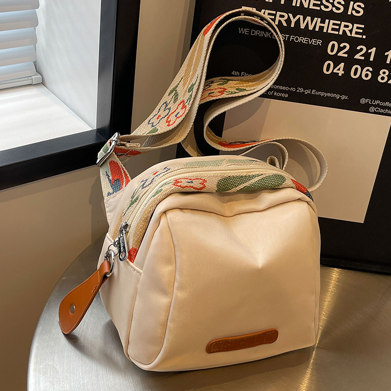 斜挎包女2025新款大容量包包上班通勤包小众高级单肩包休闲贝壳包,箱包皮具/热销女包/男包,通用款女包,淘宝优惠券,粉丝福利购,淘宝优惠卷