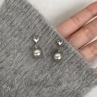 米兰 设计师 MASUO 高级感银灰色珍珠爱心耳钉小巧耳环