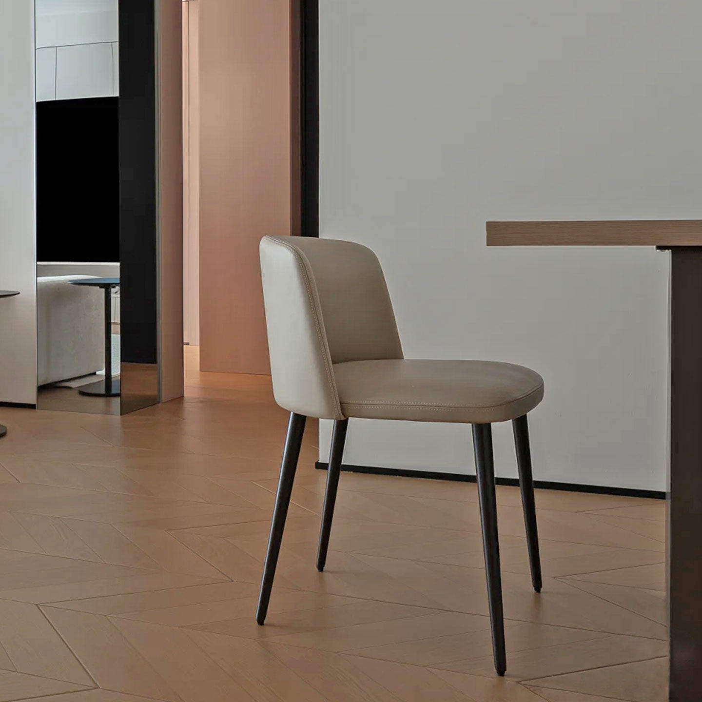 北欧简约真皮餐椅家用现代休闲靠背真皮椅单人椅子吧台椅设计师款