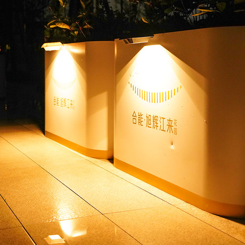 太阳能户外栏杆围墙照明壁灯