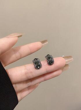 S925银针黑色锆石耳钉女复古轻奢高级感C型耳环法式个性耳饰