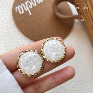 港风复古时髦冷淡风白色亮片圆形耳钉气质夸张设计感银针耳环耳饰