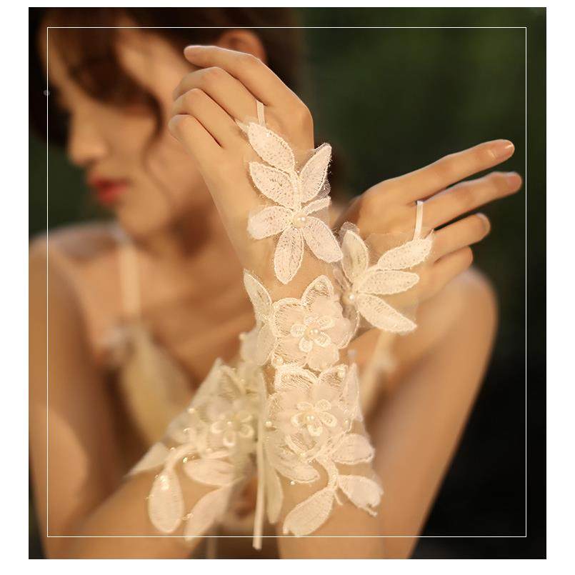 新娘结婚短款蕾丝手套简约精致超仙森系系带勾指婚纱手套配饰