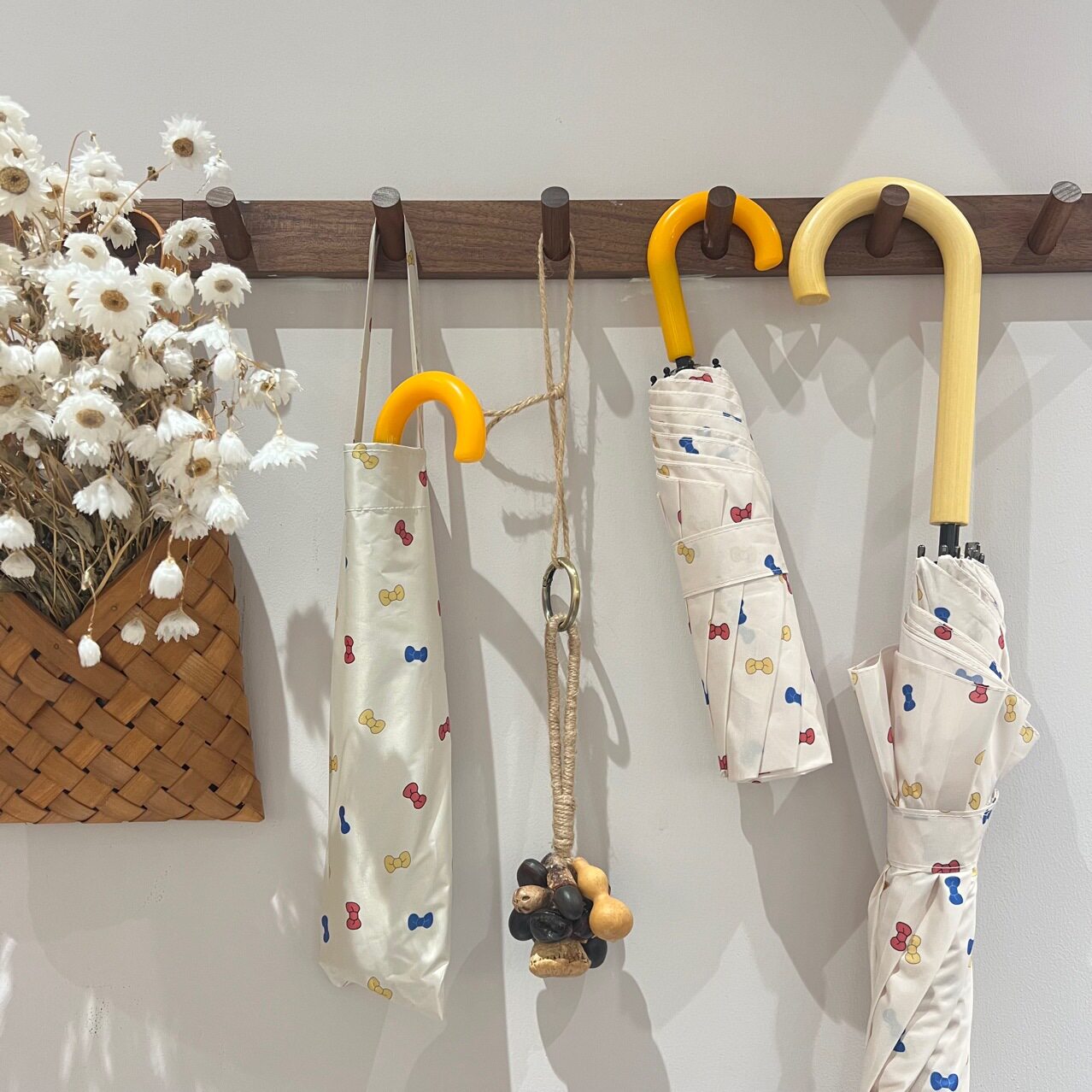 韩国蝴蝶结弯柄折叠晴雨伞女三折防晒太阳伞便携雨伞自动直杆伞