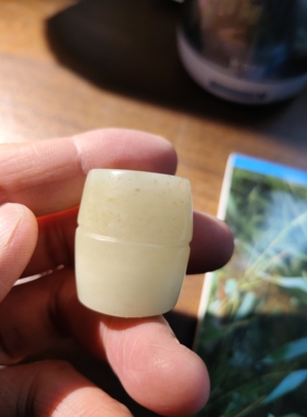 且末糖玉桶珠勒子高29直径25重34克