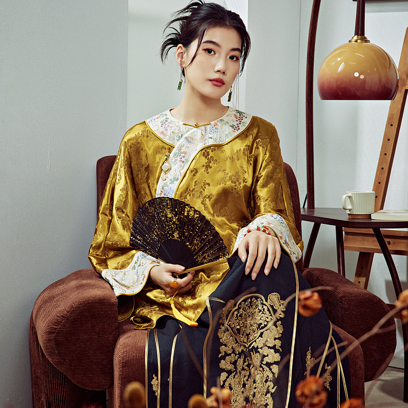 陌遇中国风优雅盘扣刺绣唐装上衣