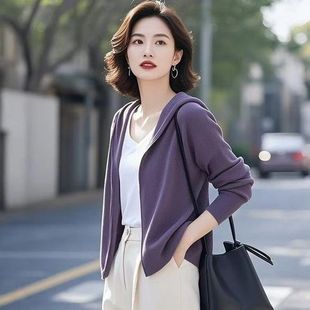 拉链开衫 洋气中年妈妈长袖 百搭显瘦外套女 连帽卫衣女秋冬新款 大码