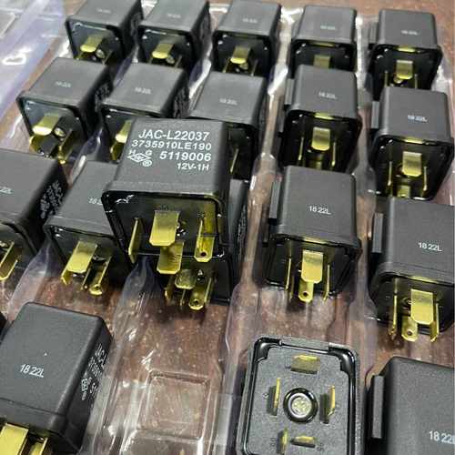 江淮汽车货车起动预热继电器3735910LE190 12V