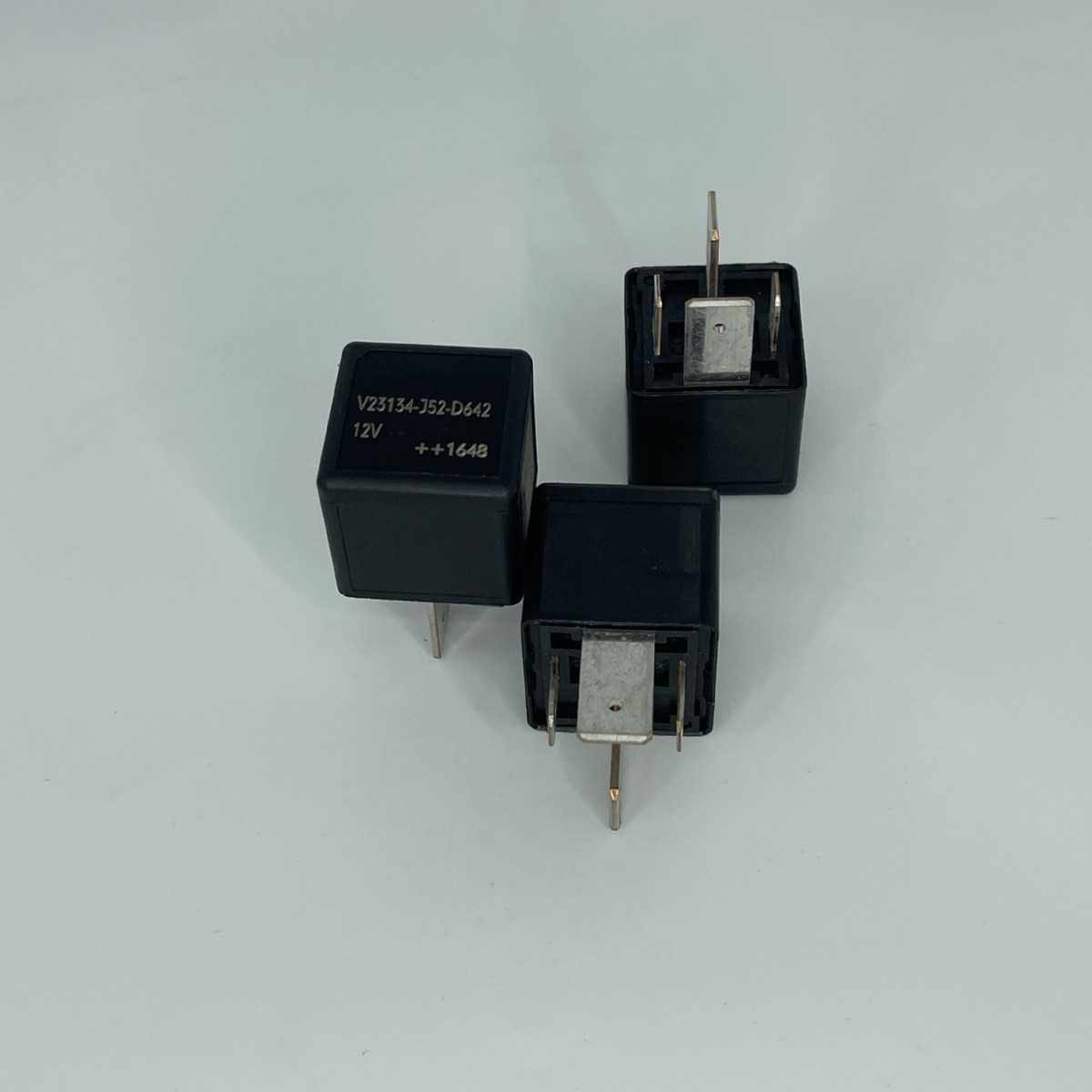 泰科大功率继电器V23134-J52-D642