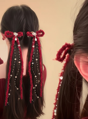 新年红色蝴蝶结珍珠飘带发夹2026年新款女拍照氛围感流苏发卡边夹