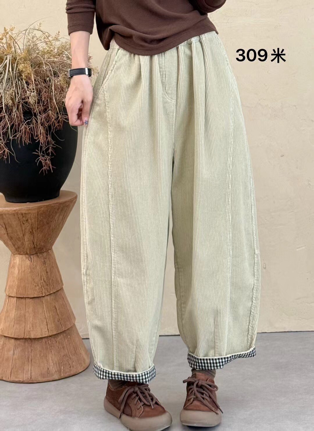 【布愫】2026春秋大版宽松显瘦灯芯绒裤女胖mm阔腿弯刀气球休闲裤,女装/女士精品,休闲裤,淘宝优惠券,粉丝福利购,淘宝优惠卷