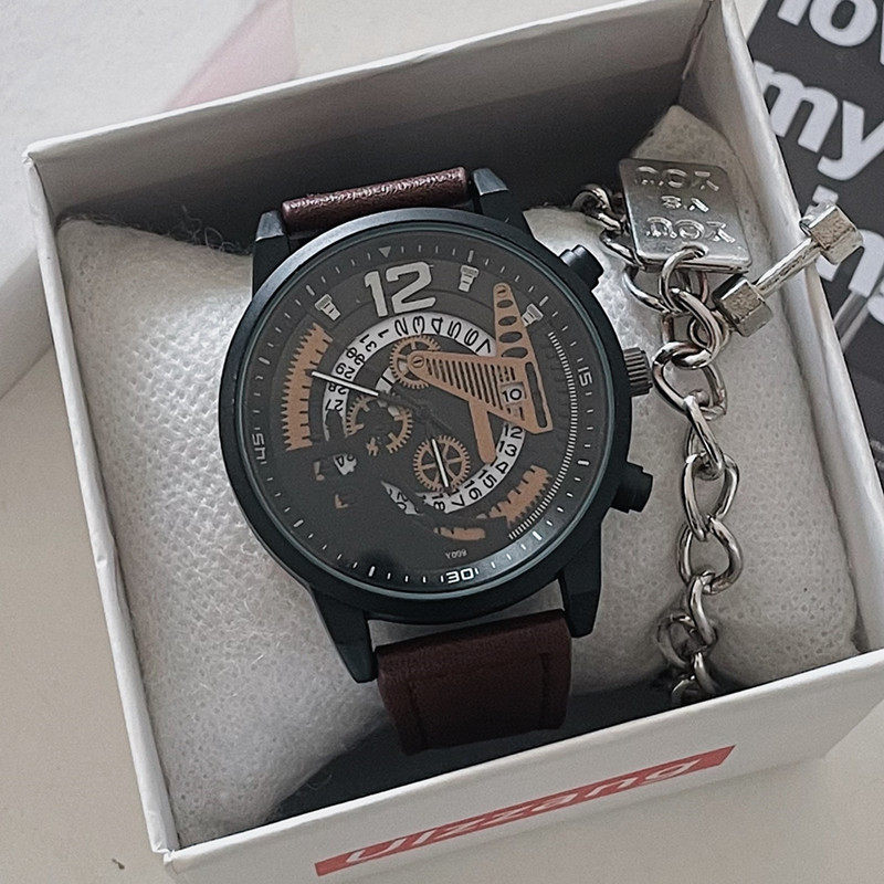 美式复古手表男潮学生ins小众设计高级感欧美中性帅气非机械女表