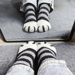猫爪袜子睡眠袜秋冬季珊瑚绒猫咪袜子地板袜中长筒袜加厚女睡觉