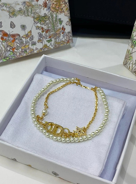 2025新款五角星CD字母珍珠手链女金色链条百搭轻奢高级感手饰女