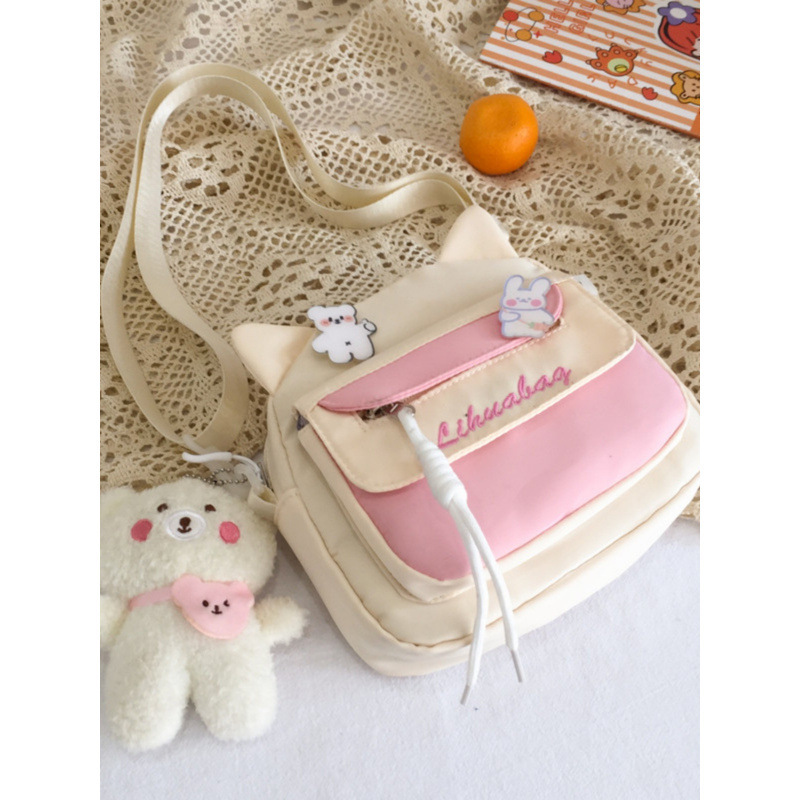 2026女童包包2025新款可爱学生网红女孩大童小背包儿童挎包女生斜