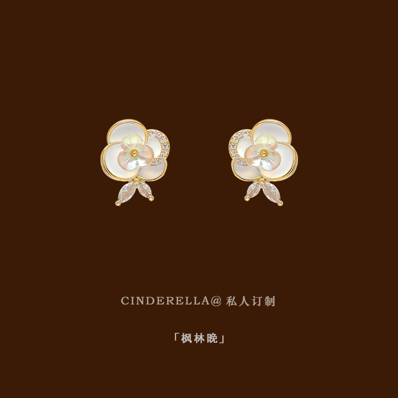 山茶花蚊香盘耳夹女耳环