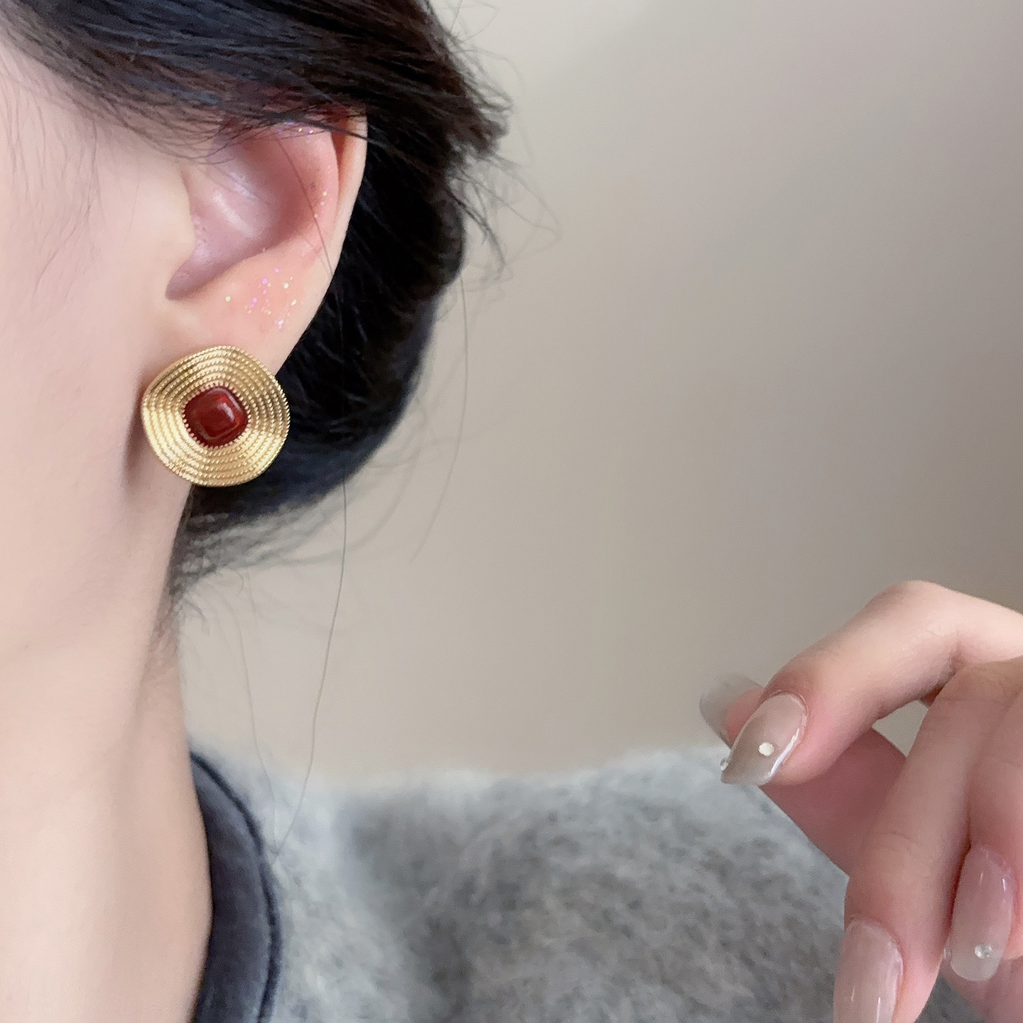 【新品限时8折】法式复古红色港风耳环女气质高级感轻奢耳饰秋冬