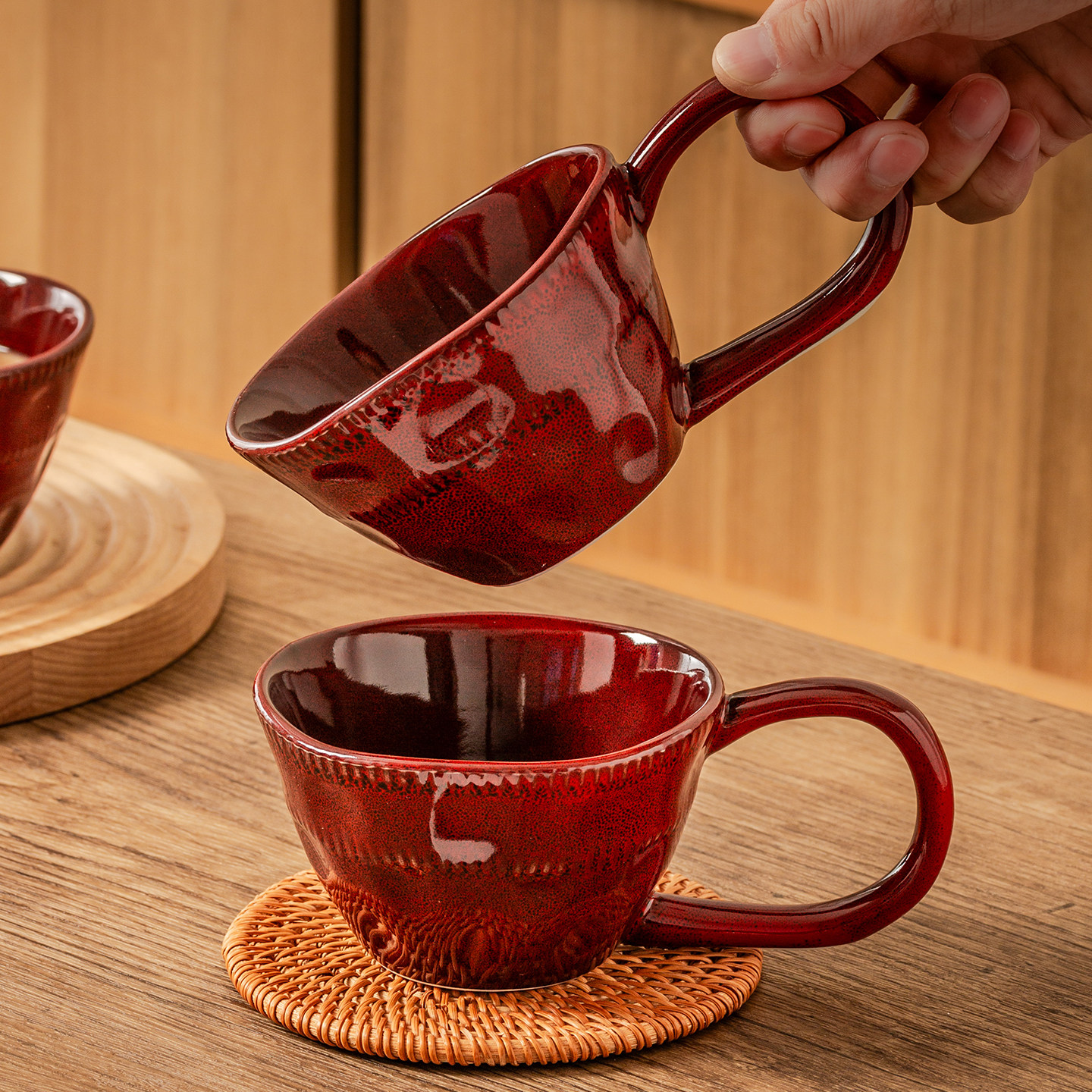 窑变红色陶瓷马克杯咖啡杯