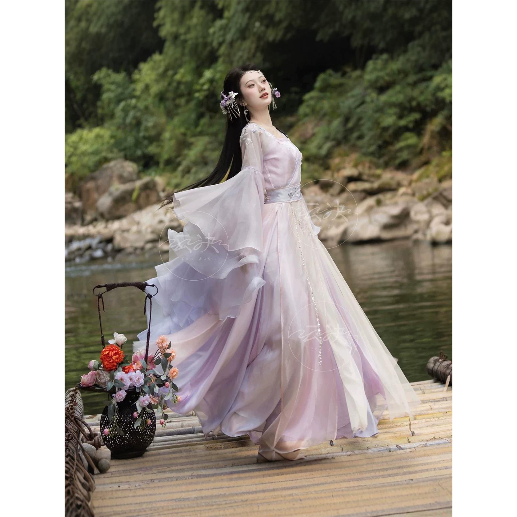 女款仙侠风汉服小花仙异