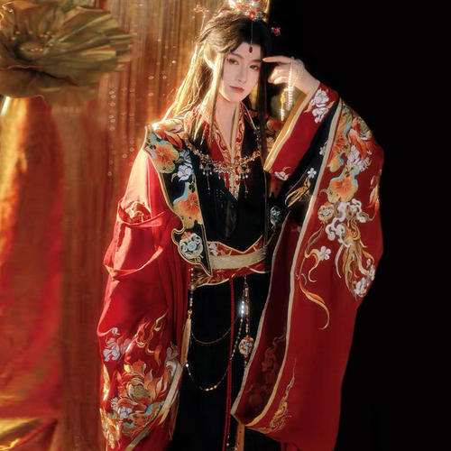 汉服男生重工刺绣金黑色
