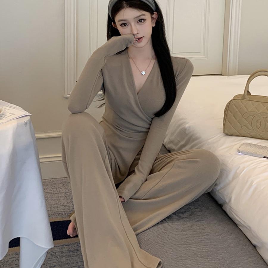 休闲运动微喇叭裤套装女