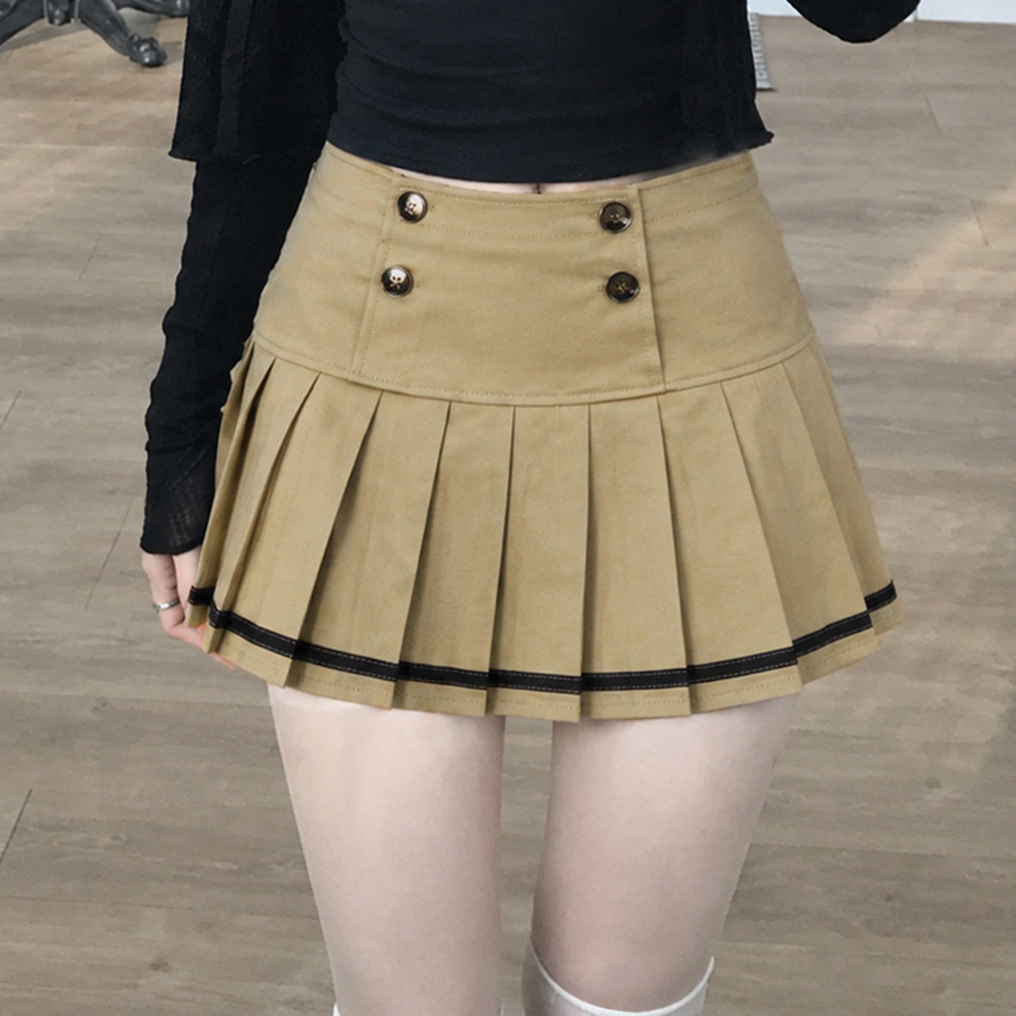 Sexy women's outf 学院风高腰双排扣百褶裙少女感时尚百搭半身裙
