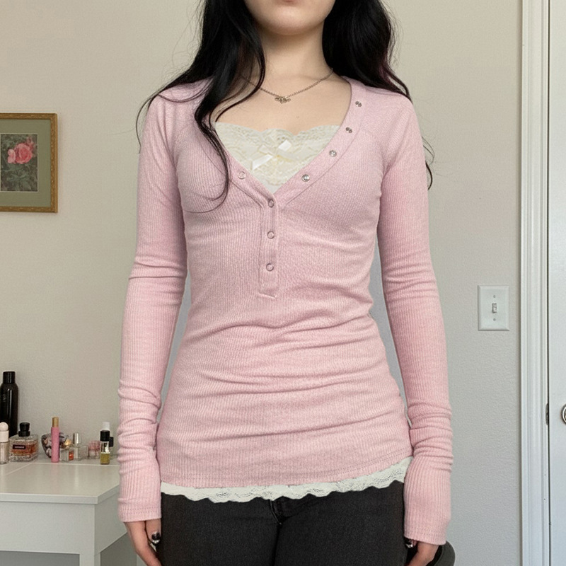Lace V-neck base shirt 温柔风假两件蕾丝V领秋装打底衫长袖内搭