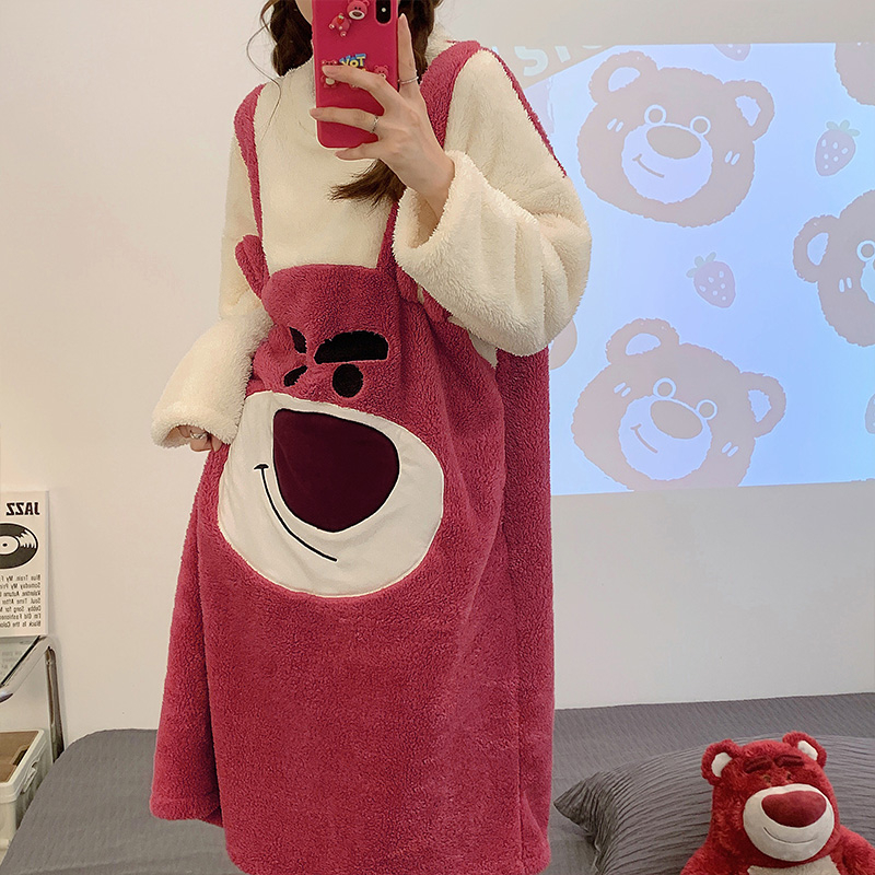 草莓熊同款法兰绒保暖睡裙