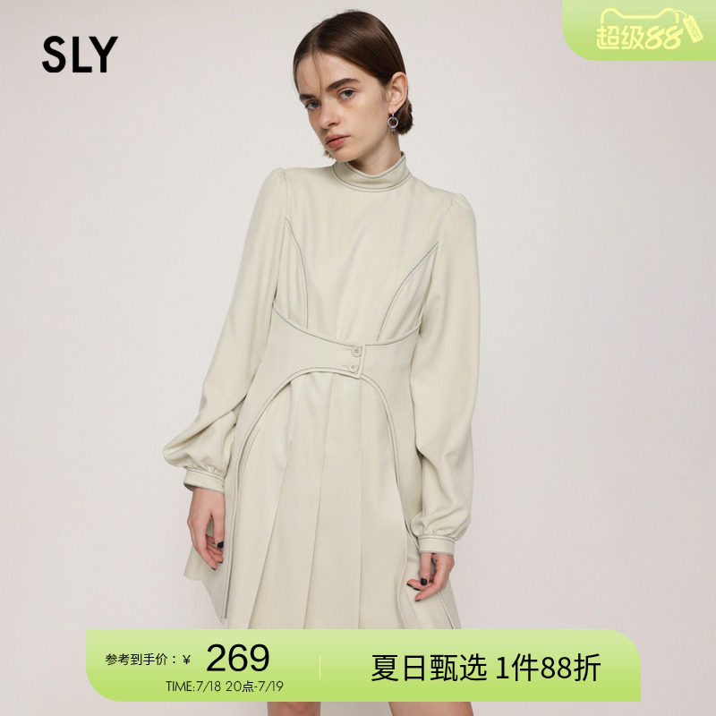 面料光滑舒适，侧面腰带设计，打褶衔接拉长
