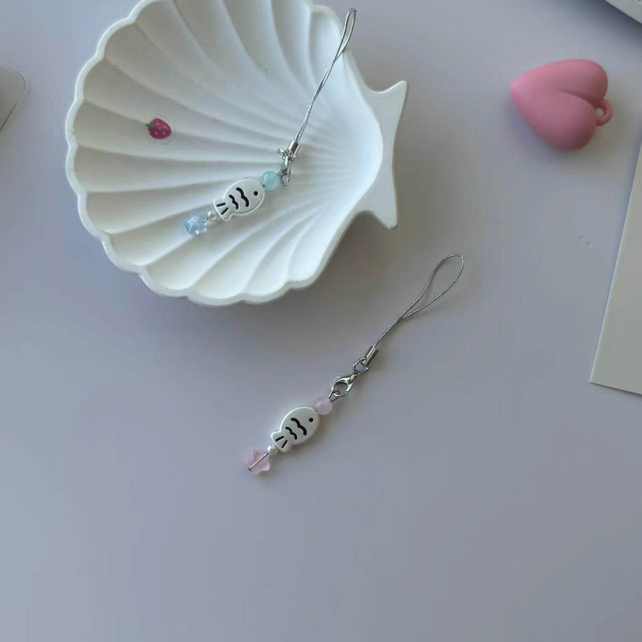 手机链挂件可爱高颜值小鱼星星挂饰钥匙扣书包网红挂件个性情侣定