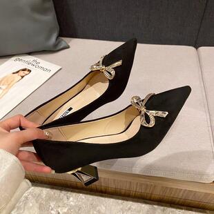 大码单鞋女2027年新款低跟法式鞋子胖脚宽脚高跟尖头凉鞋夏季定制