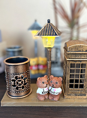 1065创意学生礼品仿古小熊路灯笔筒 学生礼品双色小夜灯摆件定制