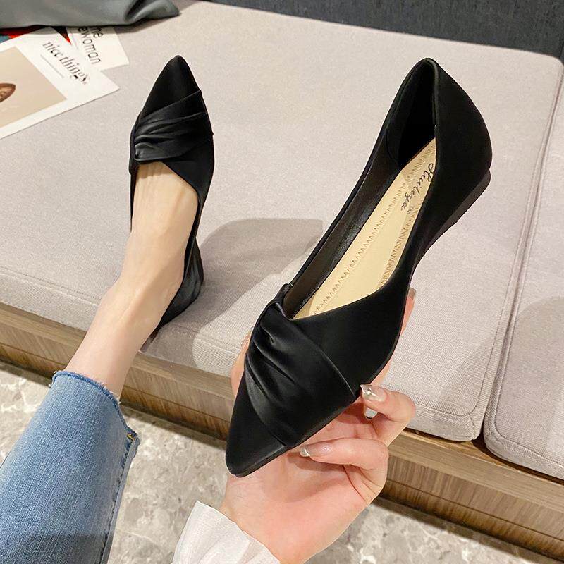 黑色单鞋女夏2027年新款春秋百搭鞋子小香风平底尖头浅口