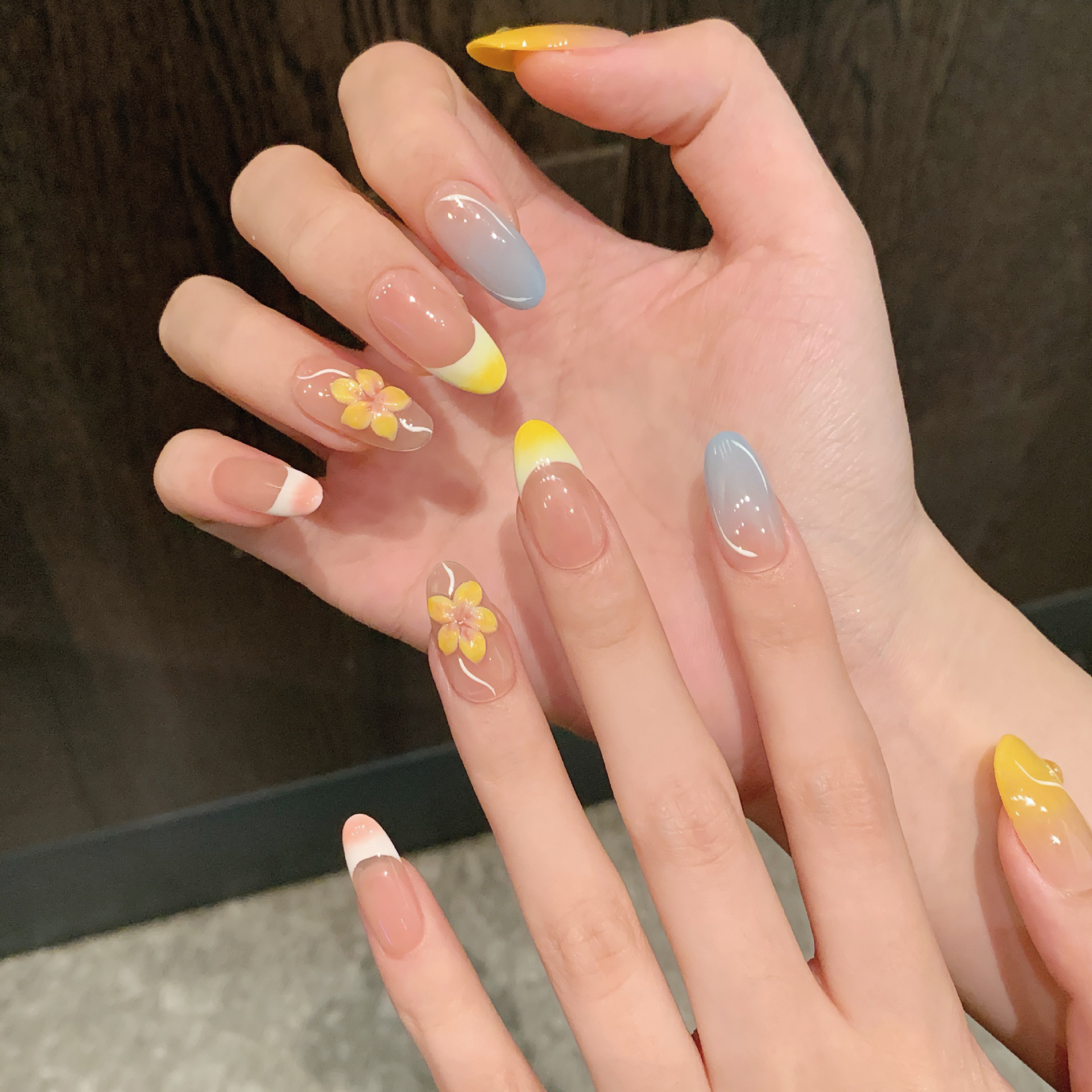 马卡龙色系立体雕花春夏季可拆卸纯手工穿戴甲美甲指甲贴片中款