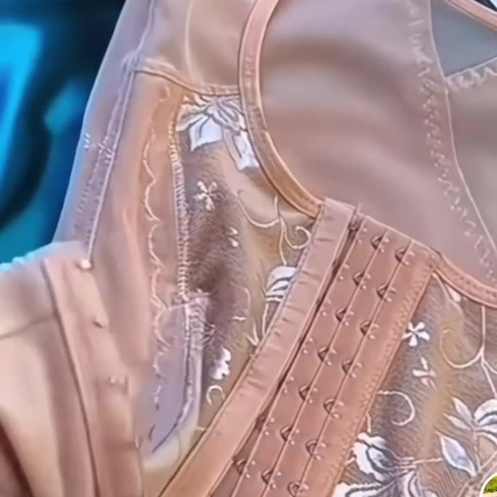 效果好三排扣塑身背心收