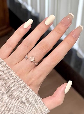 法式纯手绘裸色新中方穿戴甲2025初秋新款氛围感约会显白百搭美甲