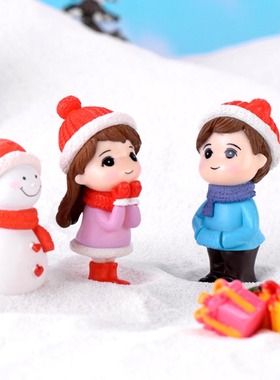雪景情侣摄影圣诞节蛋糕小摆件