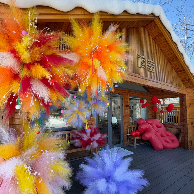 春节新年店铺门口烟花球场景布置