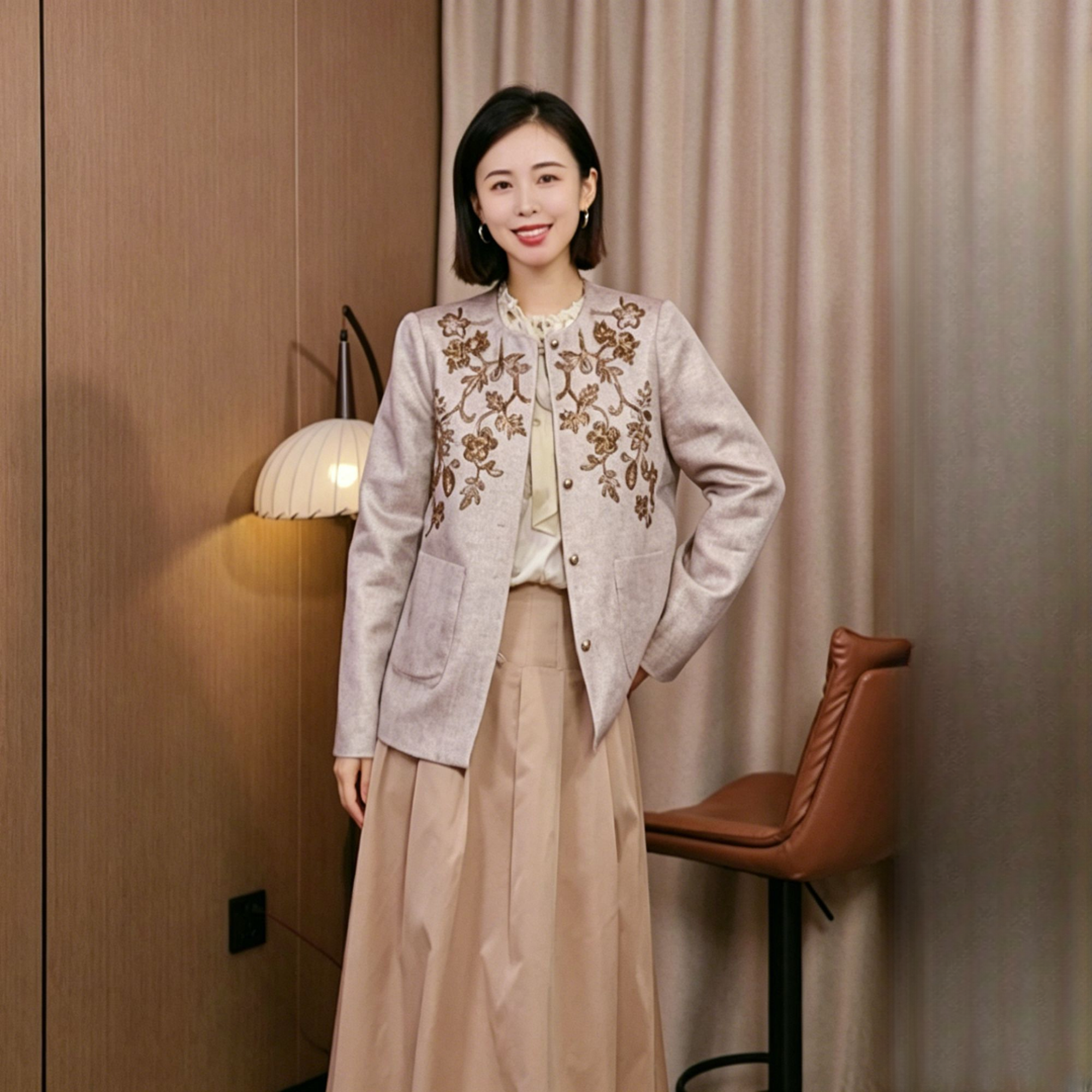yjj春秋新款 亚麻重工钉珠外套长袖纽扣花卉刺绣圆领H82512