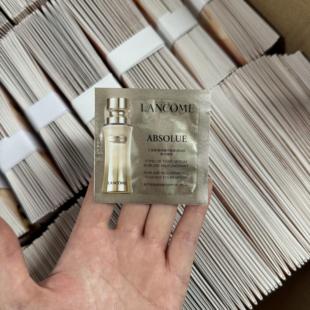 国内专柜 兰蔻新菁纯精华粉底液 1ml小样  100#象牙白  细腻服帖