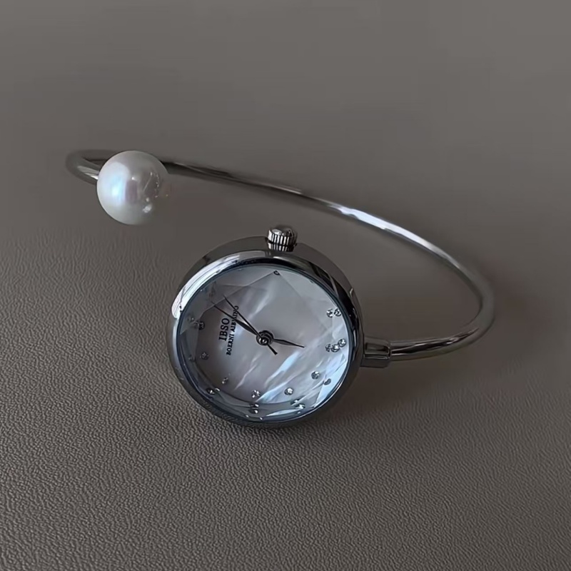 手镯手表女职场女士轻奢小众女款高级感正品高颜值气质2025新款表