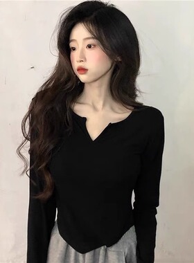 秋季chic新款女装内搭白色打底衫显瘦纯欲小上衣设计感V领长袖T恤